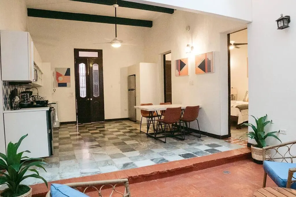 Art Inspired Apt Besides Governors Mansion In Osj - Fort Apt 11 Apartment San Juan